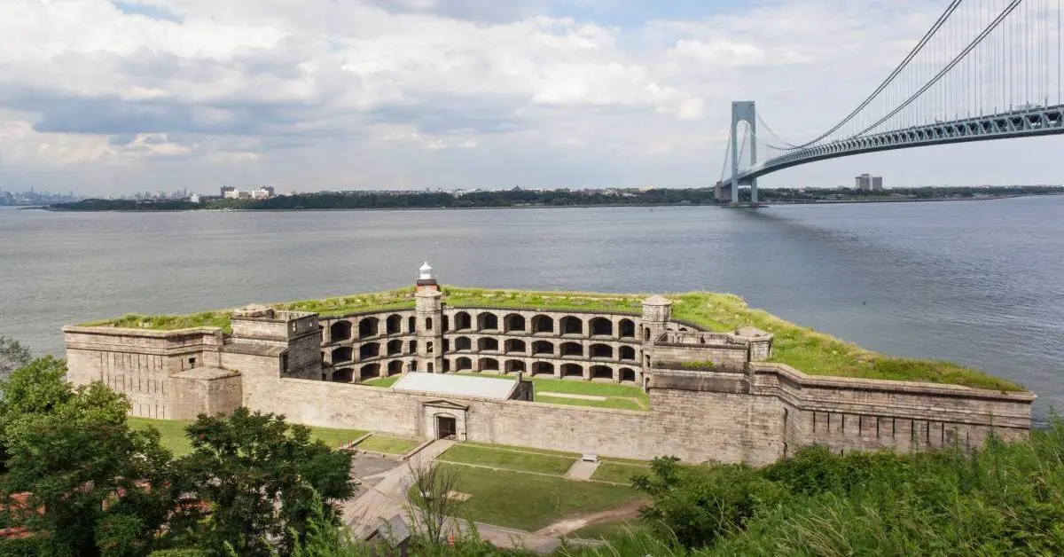 Historic street on a Staten Island walking tour